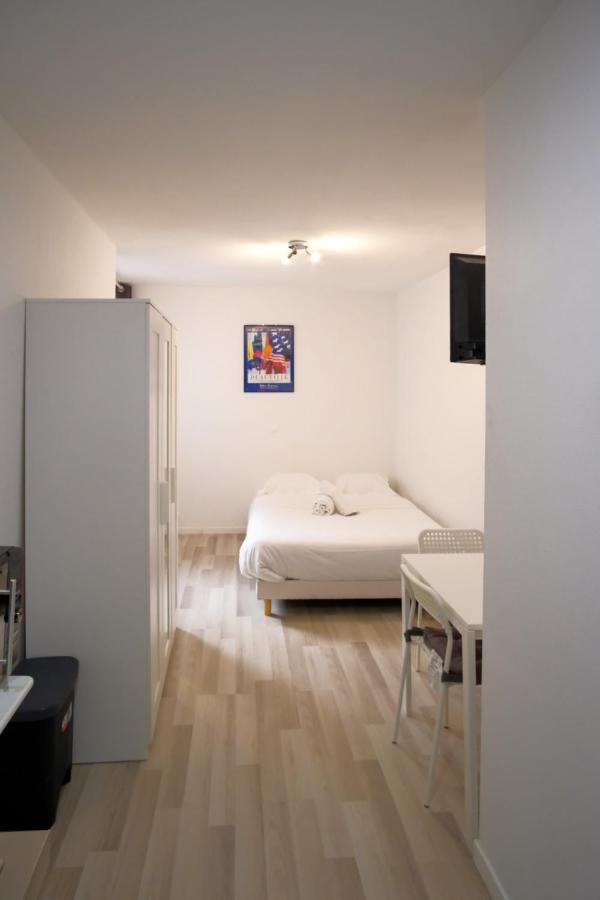 Apartmán Charming And Cozy Near Montparnasse Paříž Exteriér fotografie