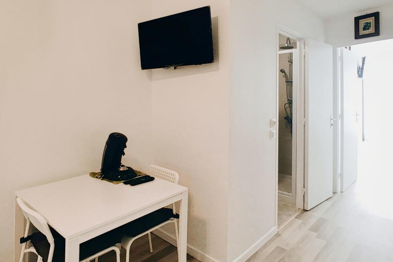 Apartmán Charming And Cozy Near Montparnasse Paříž Exteriér fotografie